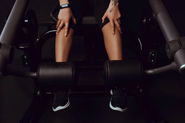 Cropped View African American Woman Working Out Fitness Machine — Stock Photo, Image