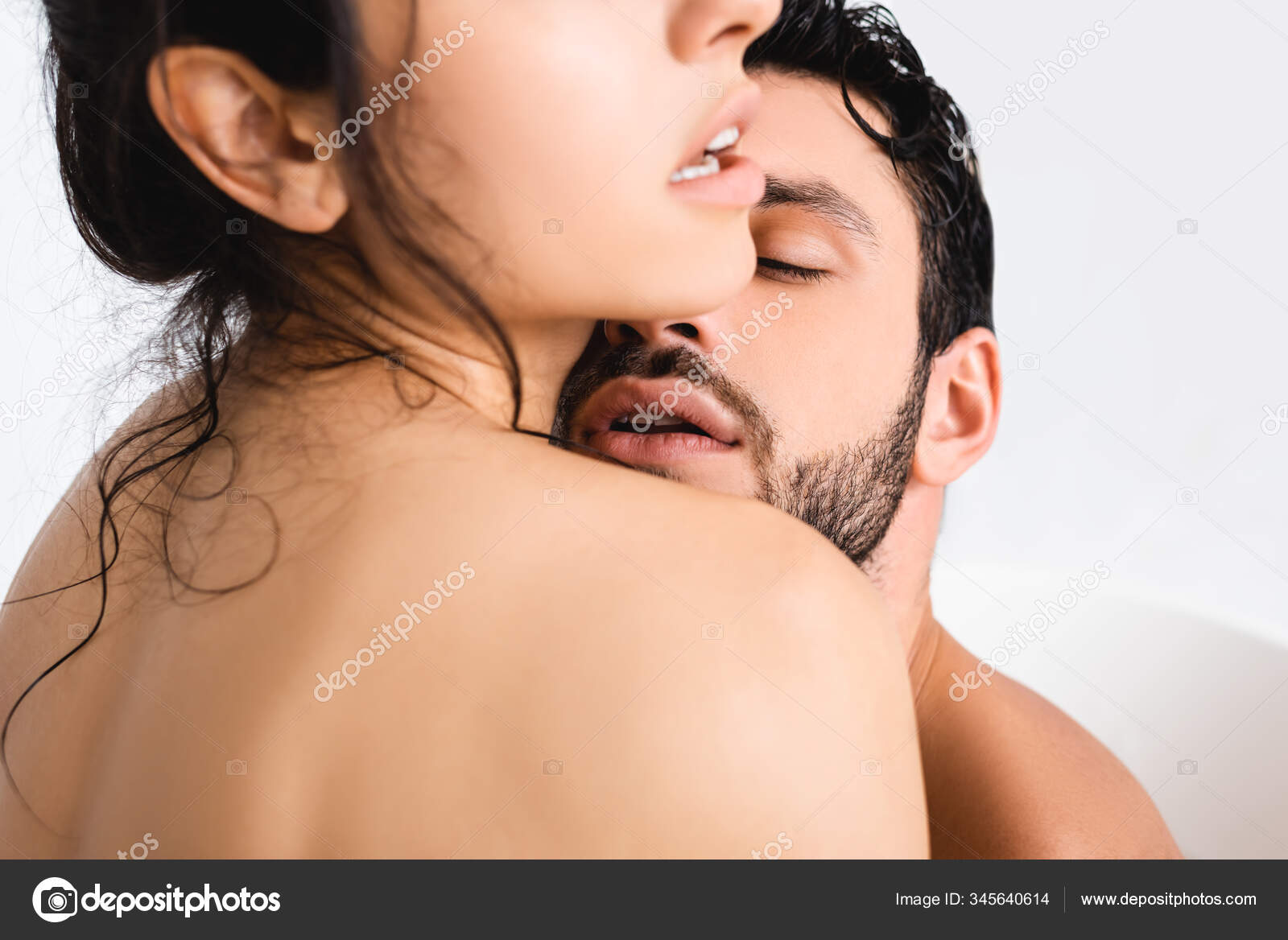 Naked Women Kissing Naked Men