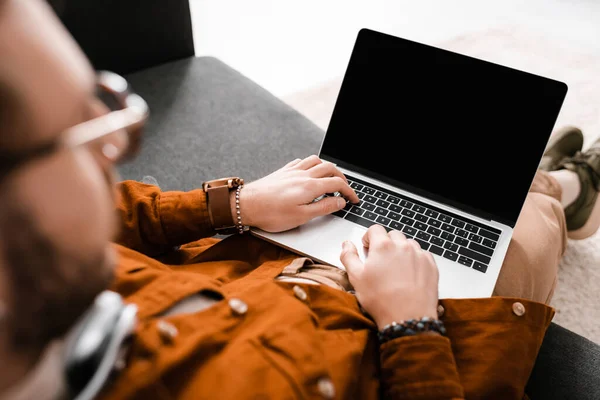 Selective Focus Artist Working Laptop Blank Screen Couch — Stock Photo, Image