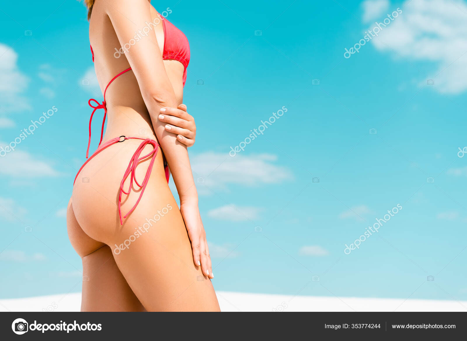 Vue Angle Bas Belle Fille Sexy Maillot Bain Sur Plage image libre