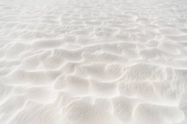 Пляж Белым Текстурированным Песком — стоковое фото