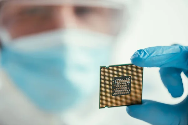 Selective Focus Engineer Holding Computer Microchip — Stock Photo, Image