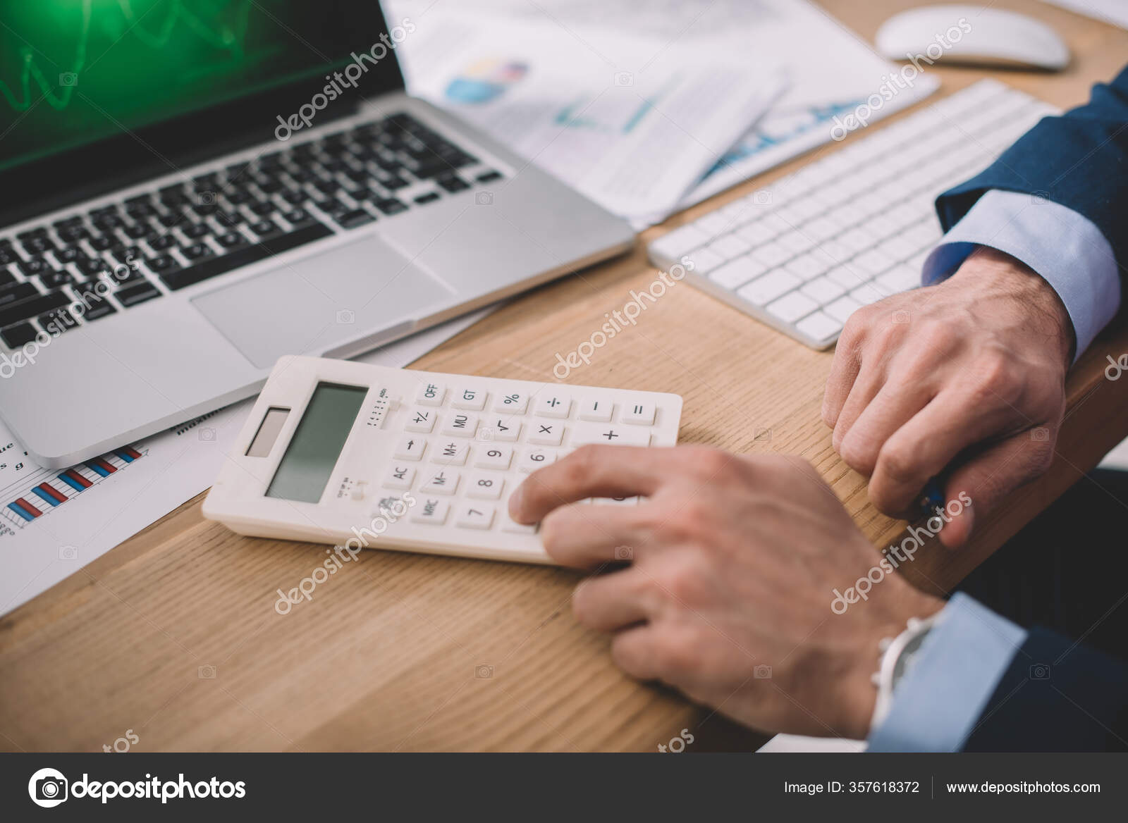 Cropped View Data Analyst Using Calculator Laptop Papers Table Stock Photo by ©HayDmitriy 357618372