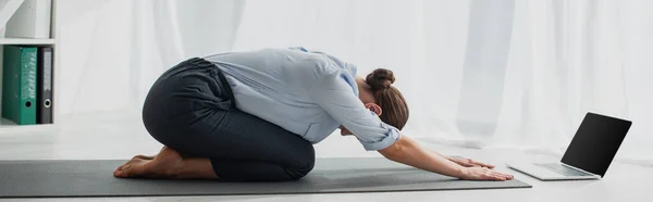 Panoramic Shot Young Businesswoman Child Pose Having Online Yoga Classes — Stock Photo, Image