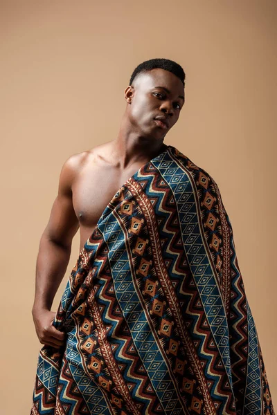 Sexy Naked Tribal Afro Man Covered Blanket Posing Isolated Beige — Stock Photo, Image