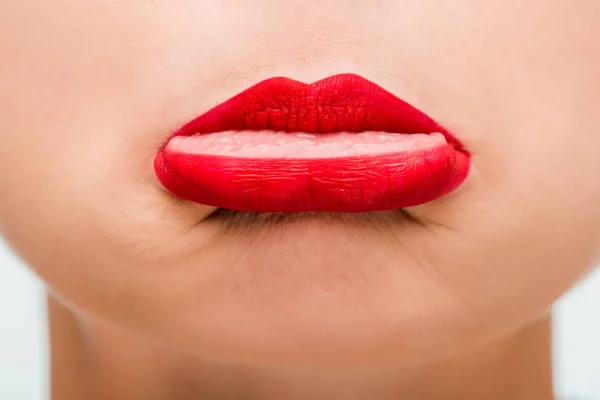 Primer plano de la triste joven con los labios rojos - foto de stock