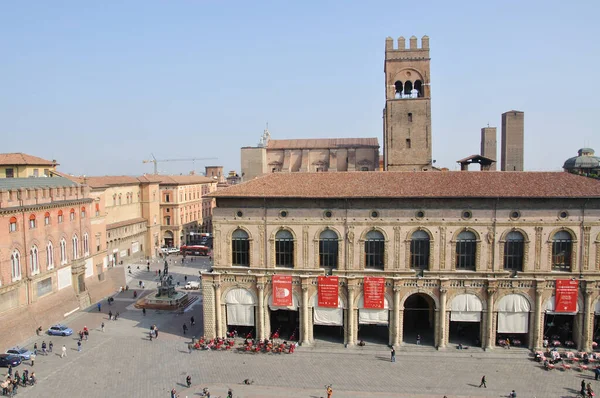 Palazzo Del Podesta Piazza Neptuno Roof Bascilica — Stock Photo, Image