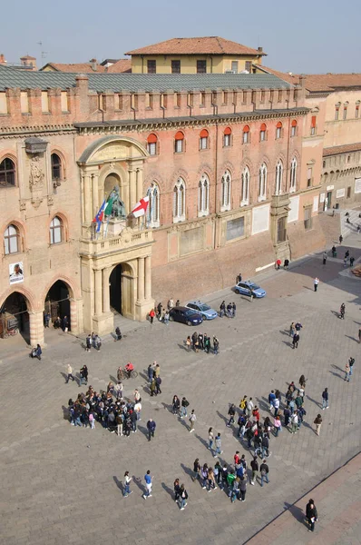 People Visiting Palazzo Dell Commune Bologn — Stock Photo, Image