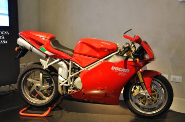 Ducati motoru Bologna 'daki Pepoli müzesinde sergileniyor