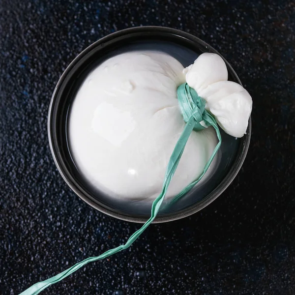 Italian cheese burrata — Stock Photo, Image