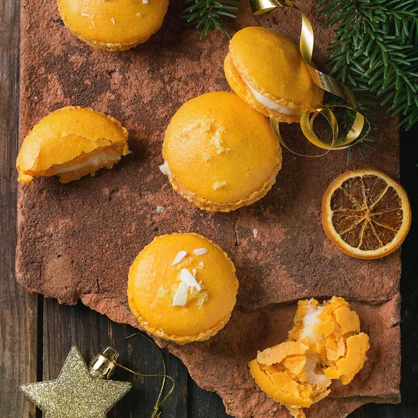 Citrus bitterkoekjes met witte chocolade — Stockfoto