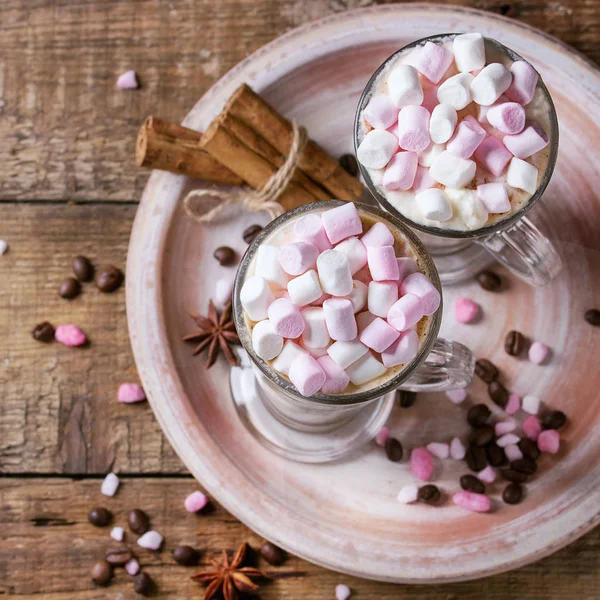 Hatmi ile sütlü kahve