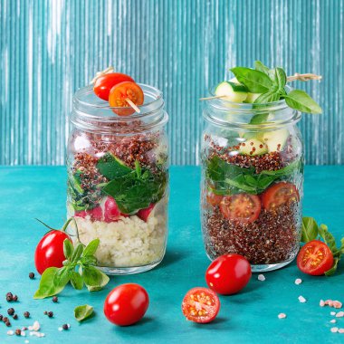 Salata Quinoa kavanoz