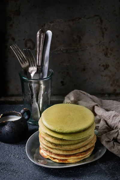 Ombre Matcha Pfannkuchen — Stockfoto