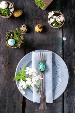 renkli Paskalya bıldırcın yumurtası