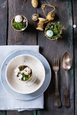 renkli Paskalya bıldırcın yumurtası