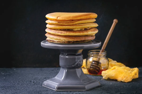 Panqueques de cúrcuma Ombre — Foto de Stock