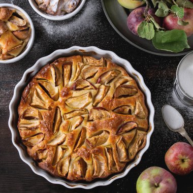 Ev yapımı elma cke