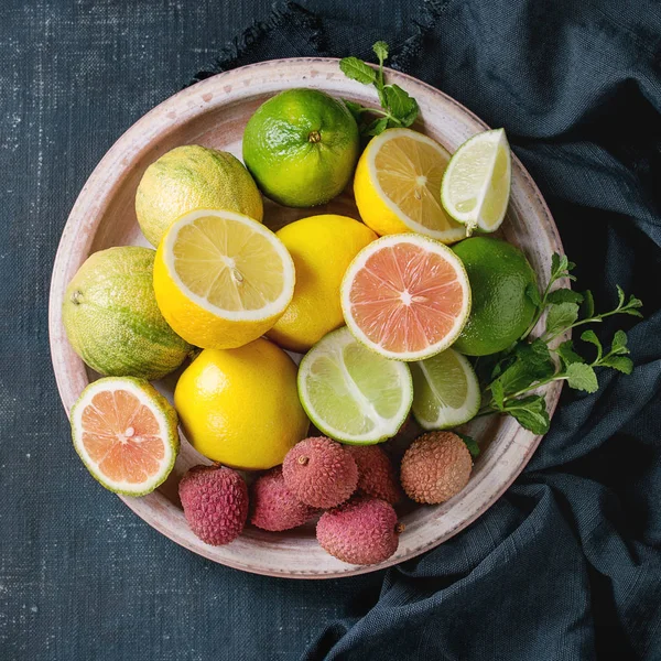 Varietà di agrumi con limone tigre — Foto Stock