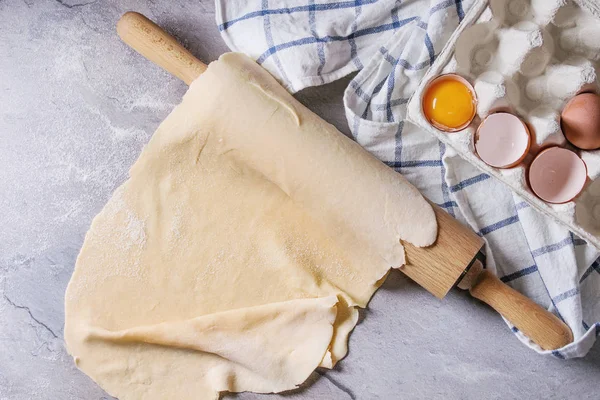 Fresh homemade dough for pasta — Stock Photo, Image