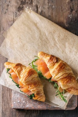 Somon ile iki ay çöreği