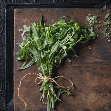 Bohça-in taze İtalyan otlar