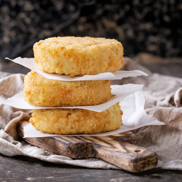 Cheese and onion cutlets for making vegan burger — Stock Photo, Image