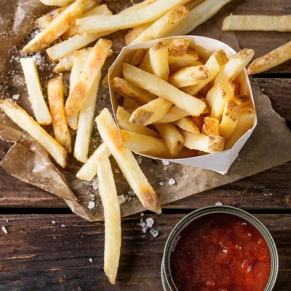 Fried chicken legs with french fries — Stock Photo, Image