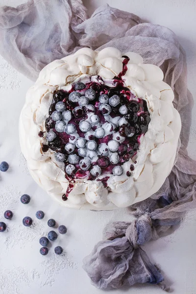 Dort Pavlova s borůvkami — Stock fotografie