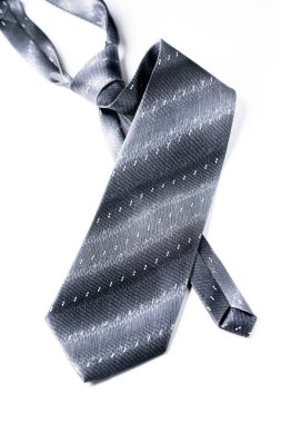 gri erkek kravat