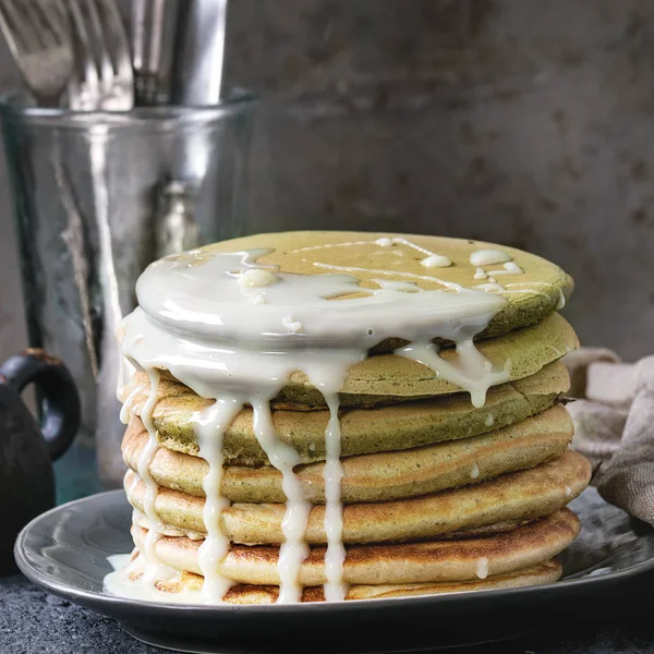 Ombre Matcha Pfannkuchen — Stockfoto