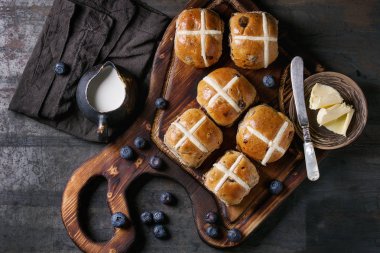 Hot Cross Buns