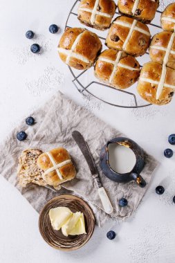 Hot Cross Buns