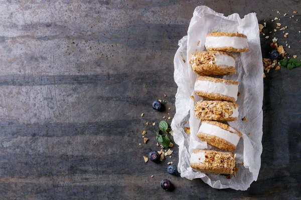 Sandwichs à la crème glacée en biscuits — Photo