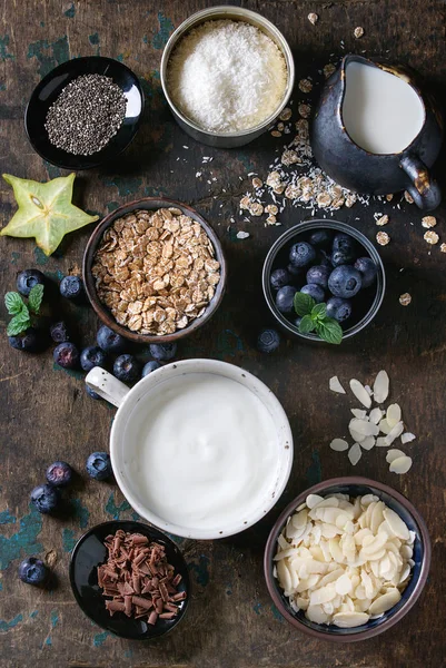 Yogurt smoothie bowl — Stock Photo, Image