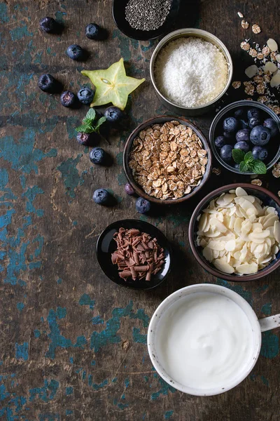 Yogurt smoothie bowl — Stock Photo, Image