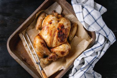 Bütün organik tavuk ızgara