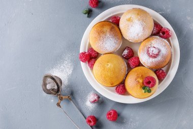 Limonlu kek ahududu ile