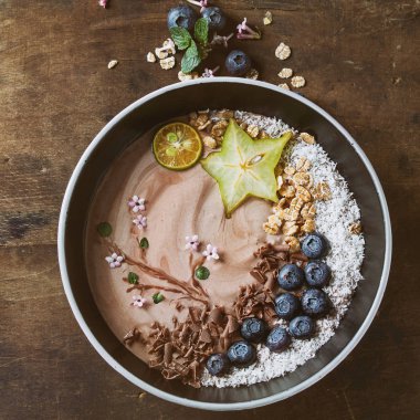 Yoğurt güler yüzlü kase