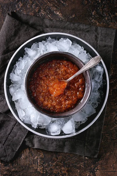 레드 캐 비어의 그릇 — 스톡 사진