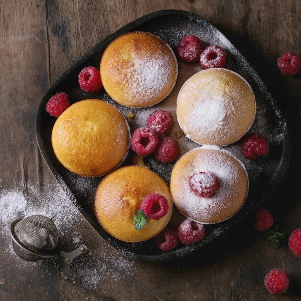 Citron tårtor med hallon — Stockfoto