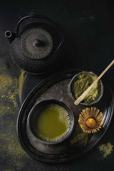 Grönt te matcha pulver och dryck — Stockfoto