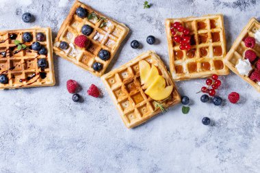 çilek ile Belçika waffle