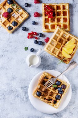 çilek ile Belçika waffle