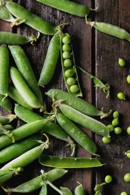 Genç yeşil bezelye