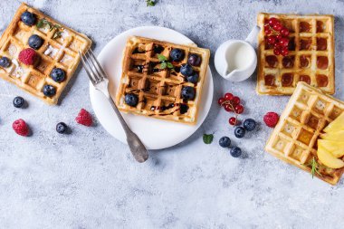 çilek ile Belçika waffle