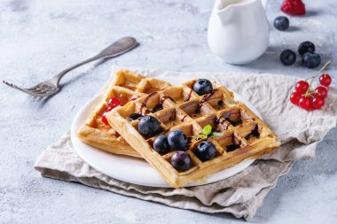 çilek ile Belçika waffle