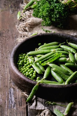 Genç yeşil bezelye