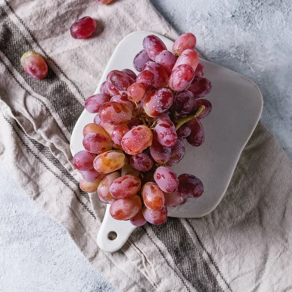 赤ブドウの束 — ストック写真