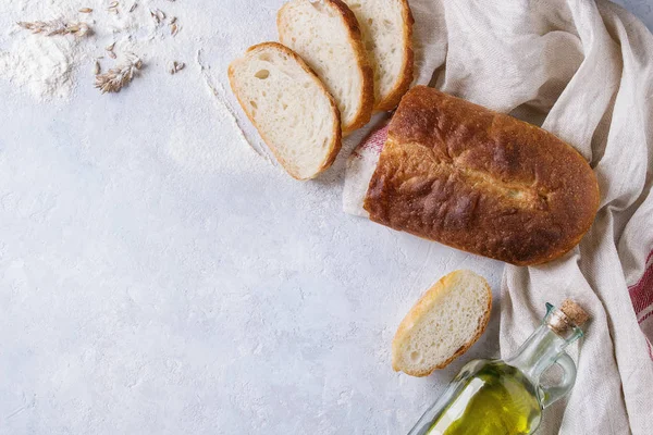 Pain de blé blanc maison — Photo